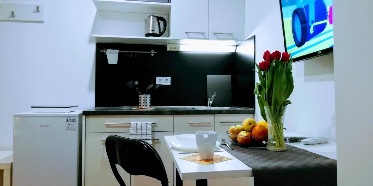 Pula Center Green Park Apartments And Rooms Extérieur photo