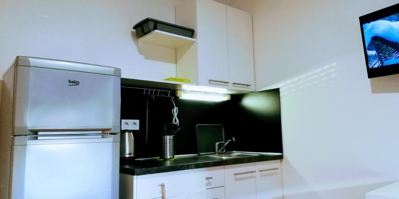 Pula Center Green Park Apartments And Rooms Extérieur photo